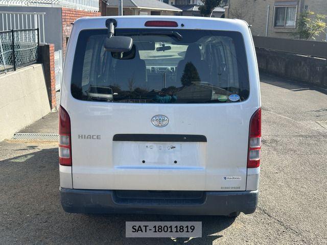 Toyota HIACE VAN 2005-12 3934335-5