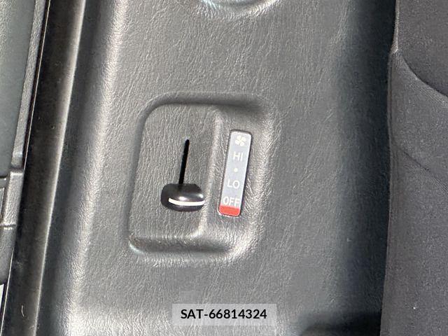 Toyota HIACE VAN 2012-06 3934329-13