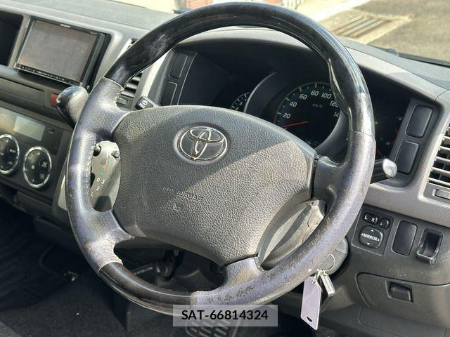 Toyota HIACE VAN 2012-06 3934329-19