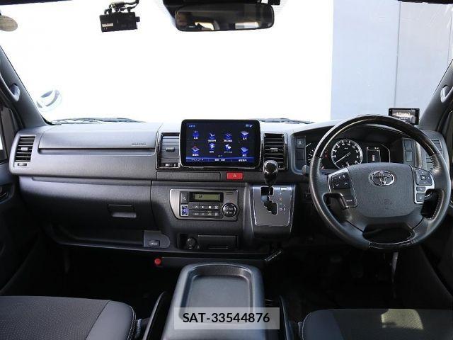 Toyota HIACE VAN 2021-01 4043196-15
