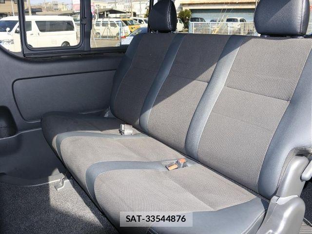 Toyota HIACE VAN 2021-01 4043196-18