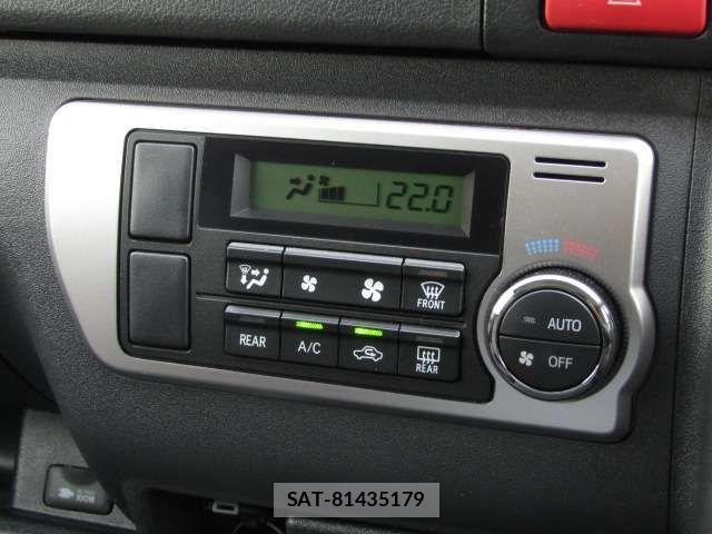 Toyota HIACE VAN 2017-02 4043213-14