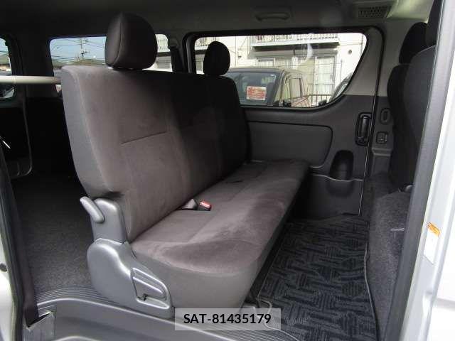 Toyota HIACE VAN 2017-02 4043213-16