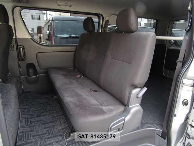 Toyota HIACE VAN 2017-02 4043213-18