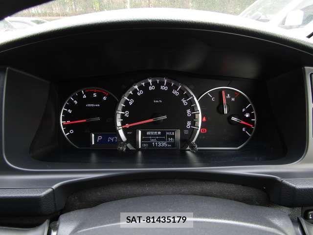 Toyota HIACE VAN 2017-02 4043213-19