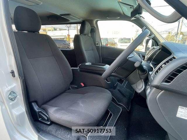 Toyota HIACE VAN 2026-01 4139452-10