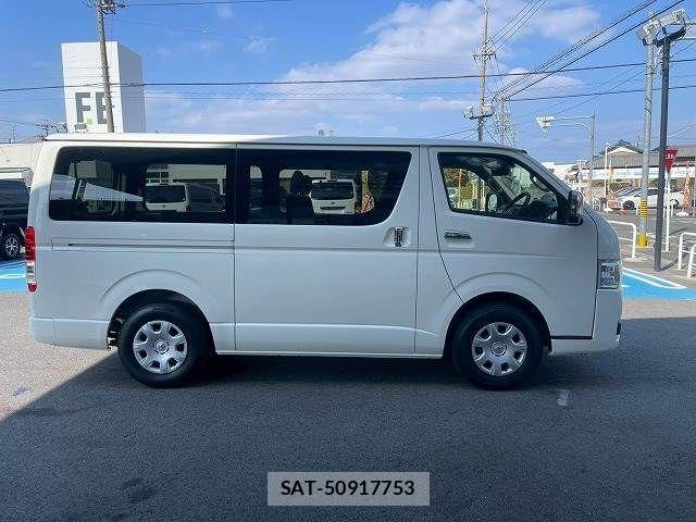 Toyota HIACE VAN 2026-01 4139452-13