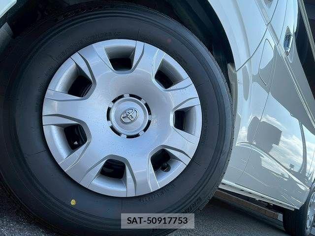 Toyota HIACE VAN 2026-01 4139452-17