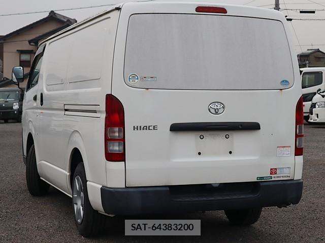 Toyota HIACE VAN 2017-02 4175670-1