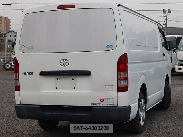 Toyota HIACE VAN 2017-02 4175670-2