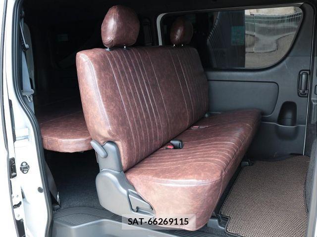 Toyota HIACE VAN 2020-04 4324707-11