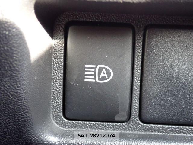 Toyota HIACE VAN 2020-11 4392611-9