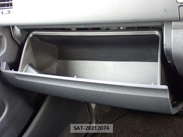 Toyota HIACE VAN 2020-11 4392611-15