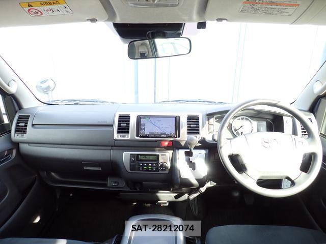 Toyota HIACE VAN 2020-11 4392611-1