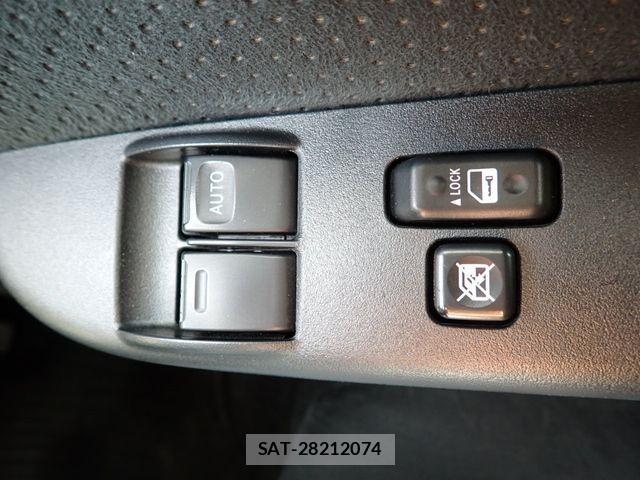 Toyota HIACE VAN 2020-11 4392611-7