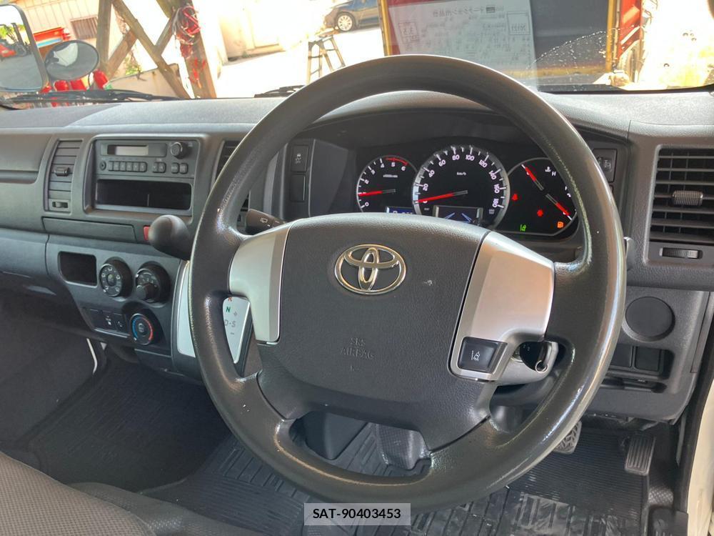 Toyota HIACE VAN 2019 1164374-10