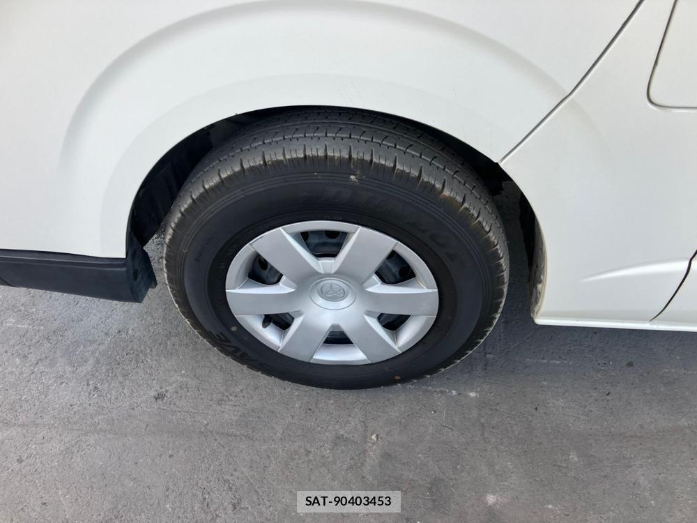 Toyota HIACE VAN 2019 1164374-27