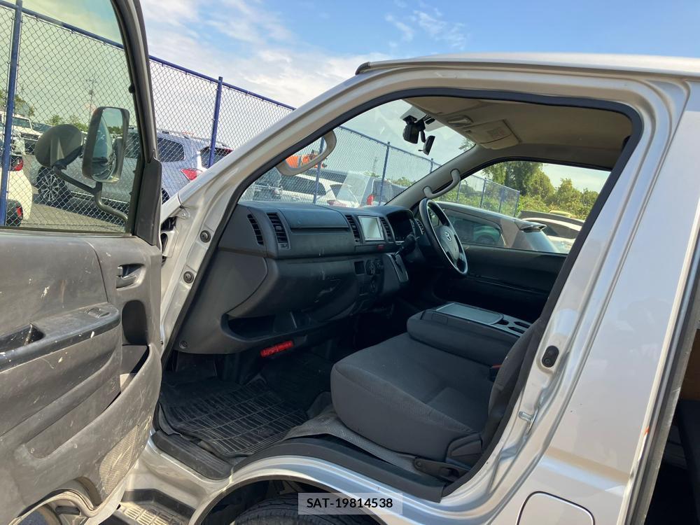 Toyota HIACE VAN 2019 1295220-9