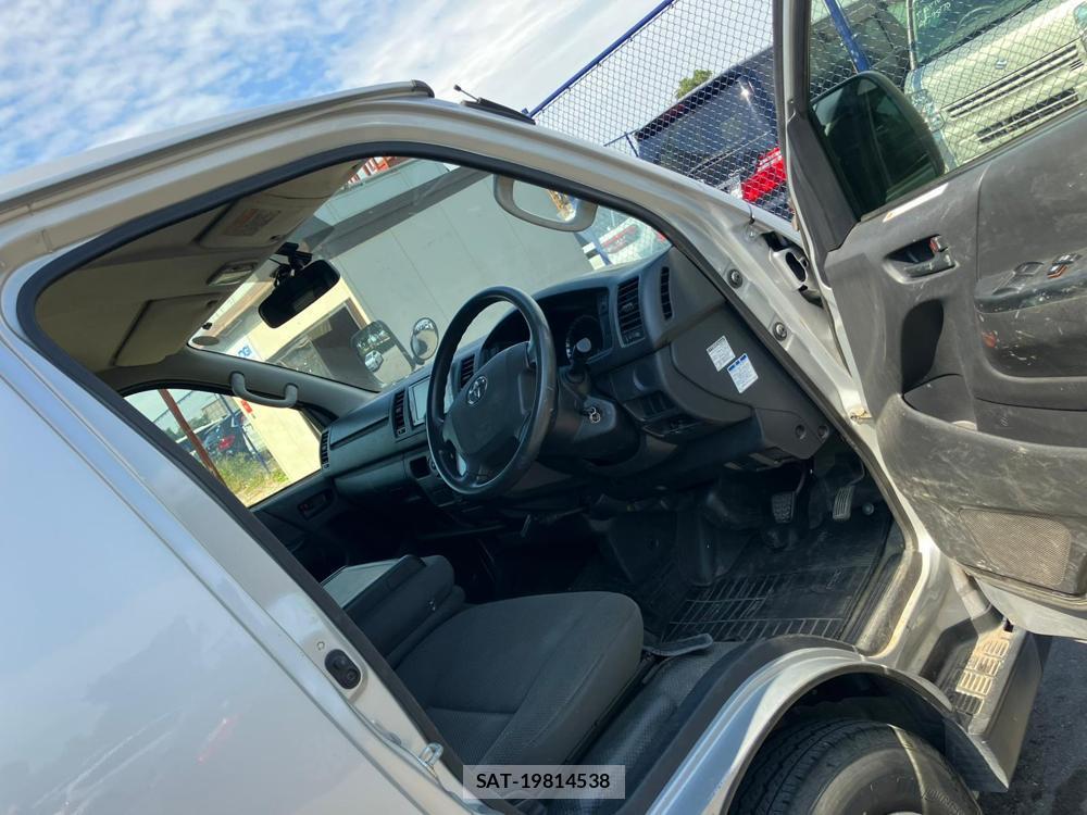 Toyota HIACE VAN 2019 1295220-10