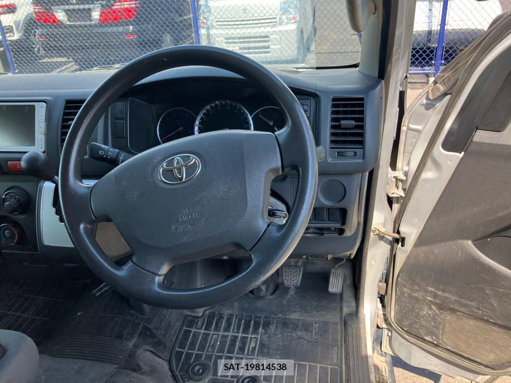 Toyota HIACE VAN 2019 1295220-13