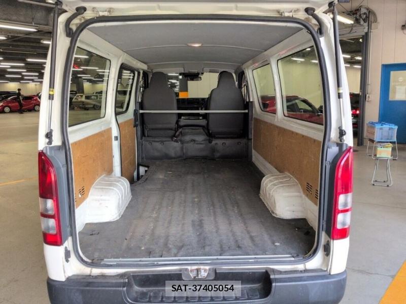 Toyota HIACE VAN 2019 7263047-4