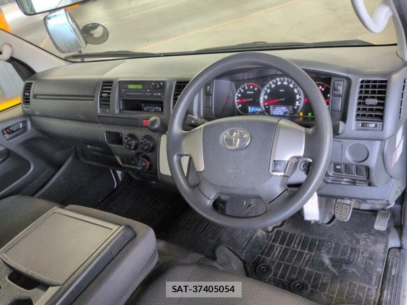 Toyota HIACE VAN 2019 7263047-5