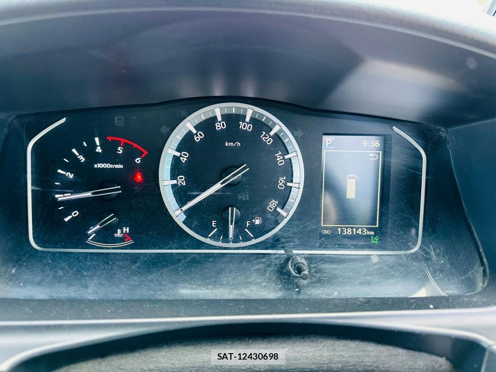 Toyota HIACE VAN 2020 7175256-14