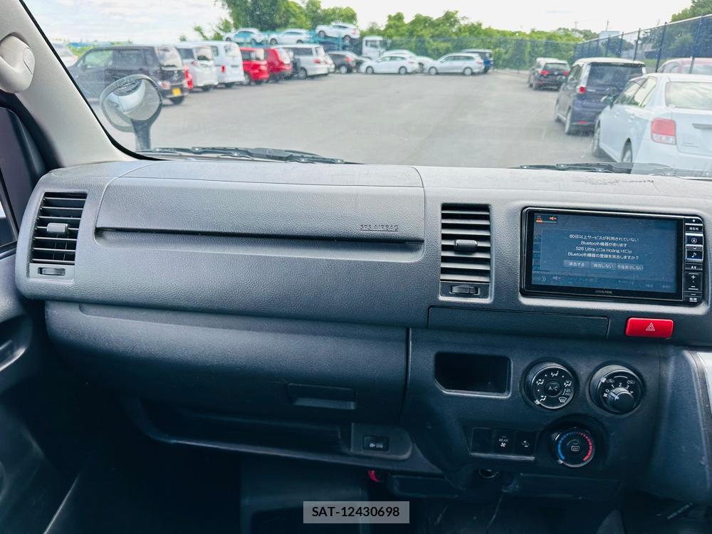 Toyota HIACE VAN 2020 7175256-16