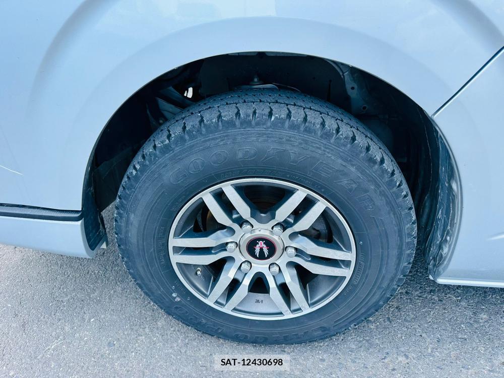 Toyota HIACE VAN 2020 7175256-28
