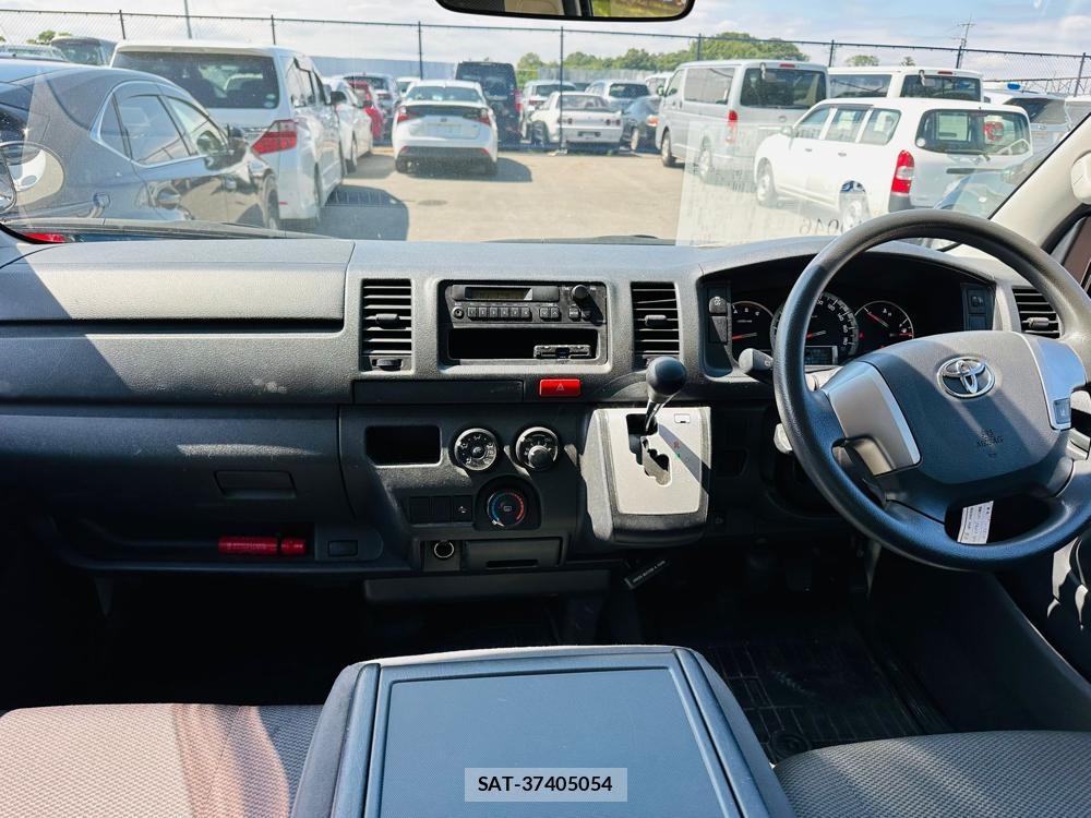 Toyota HIACE VAN 2019 7263047-11
