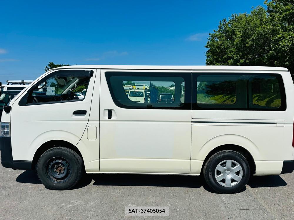 Toyota HIACE VAN 2019 7263047-1