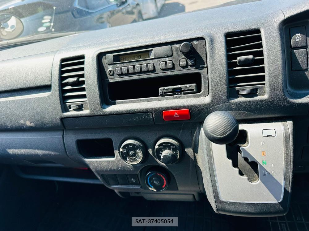 Toyota HIACE VAN 2019 7263047-18