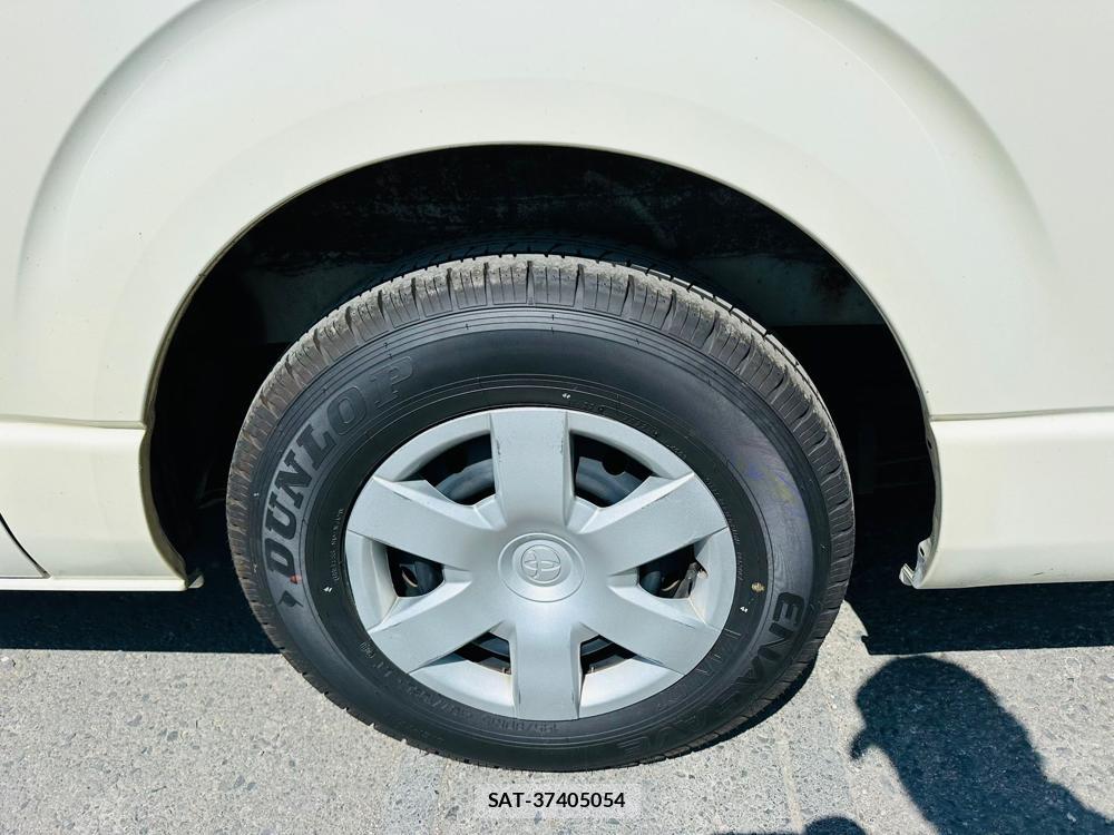 Toyota HIACE VAN 2019 7263047-29