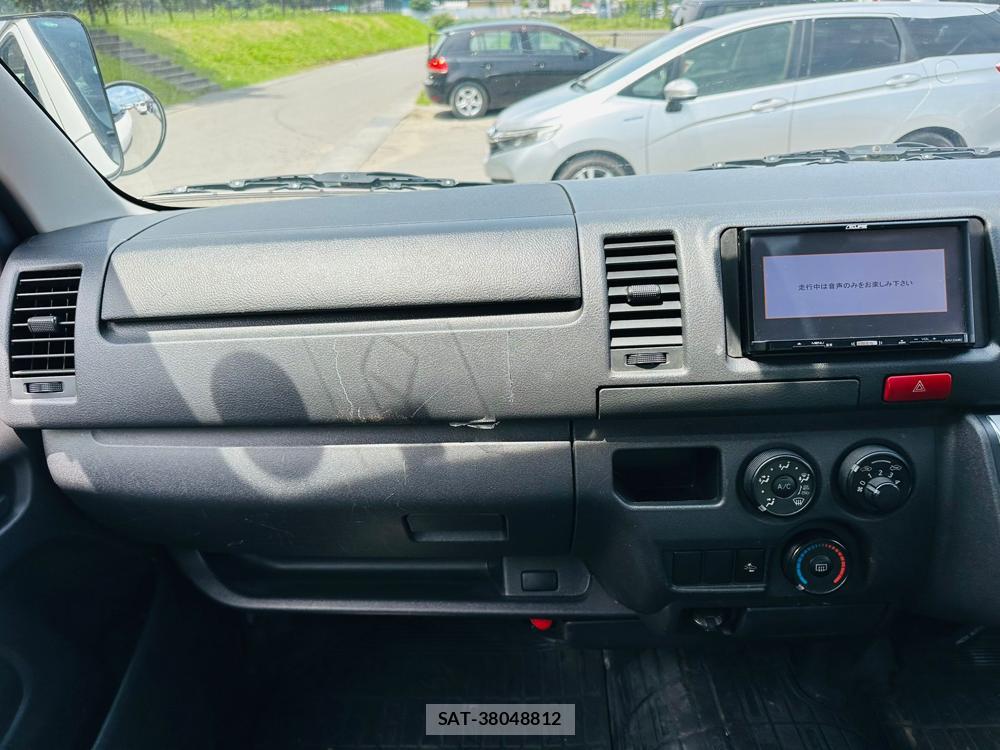Toyota HIACE VAN 2019 7332502-16