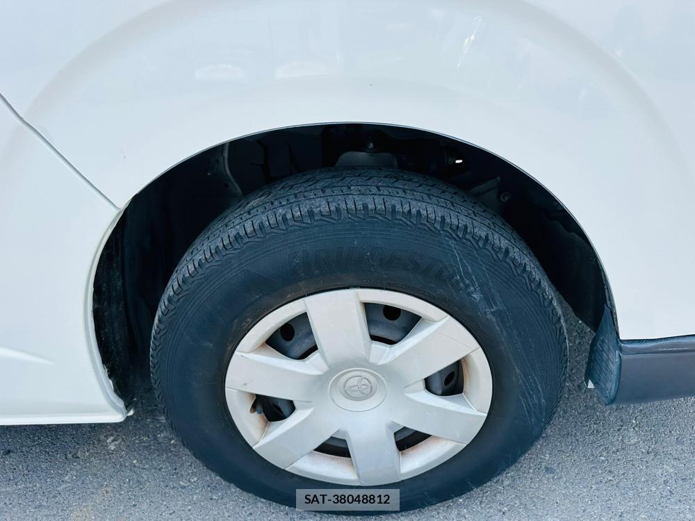 Toyota HIACE VAN 2019 7332502-27