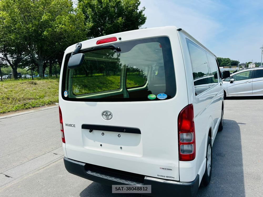 Toyota HIACE VAN 2019 7332502-4