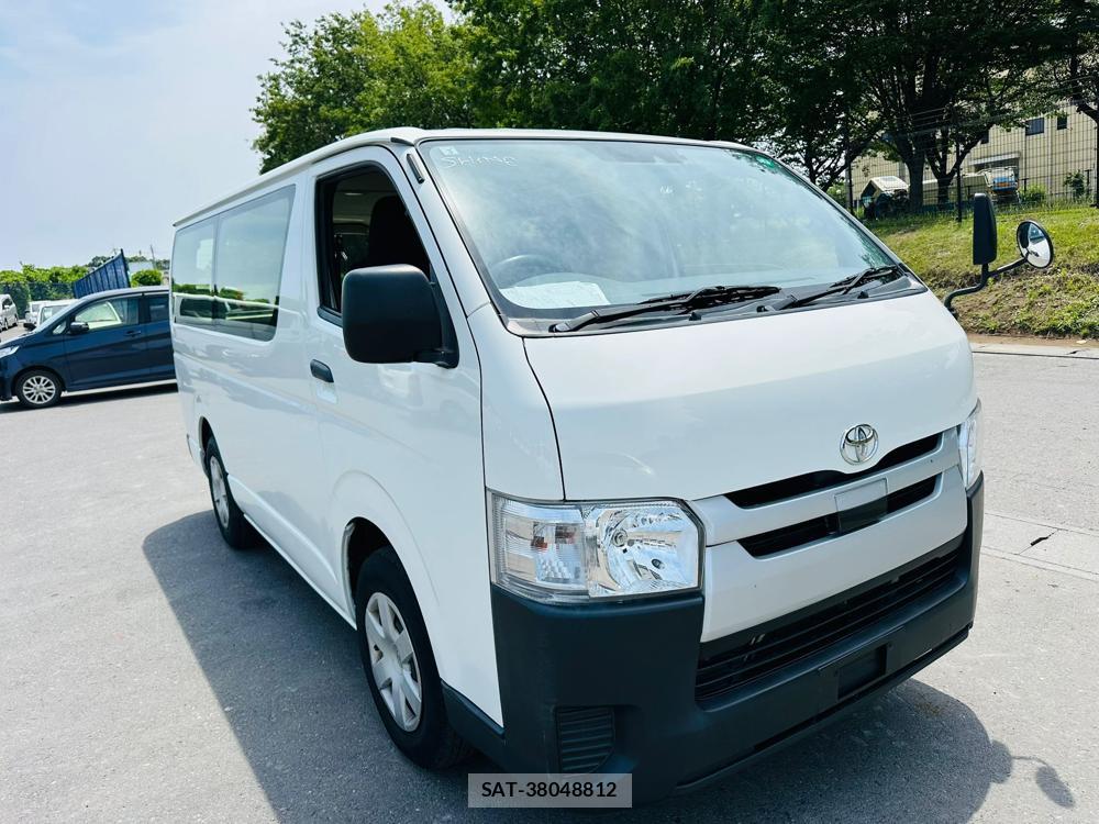 Toyota HIACE VAN 2019 7332502-6