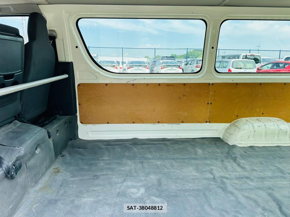 Toyota HIACE VAN 2019 7332502-8