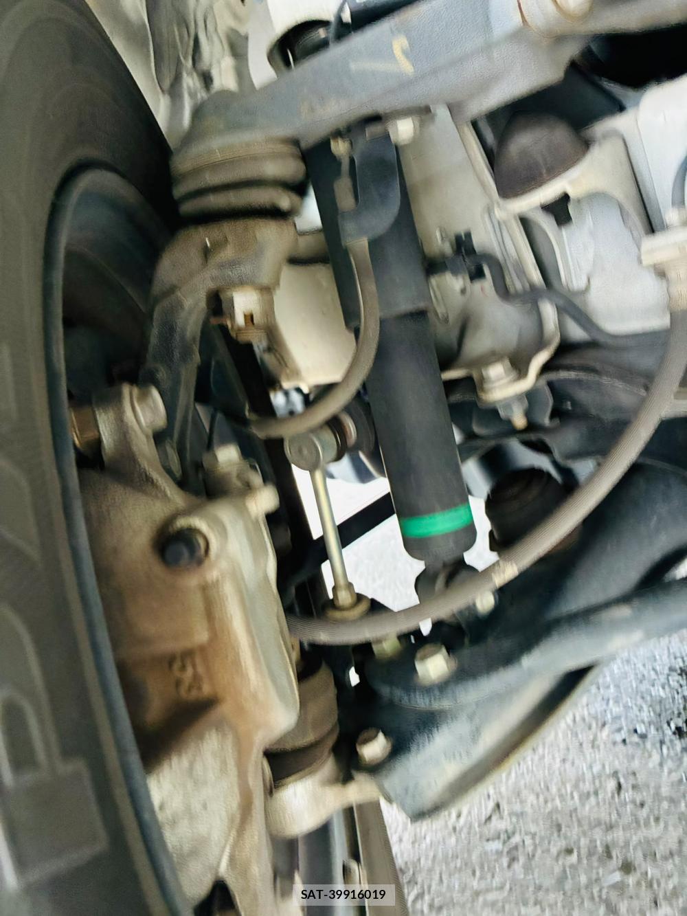 Toyota HIACE VAN 2019-06 8031327-33