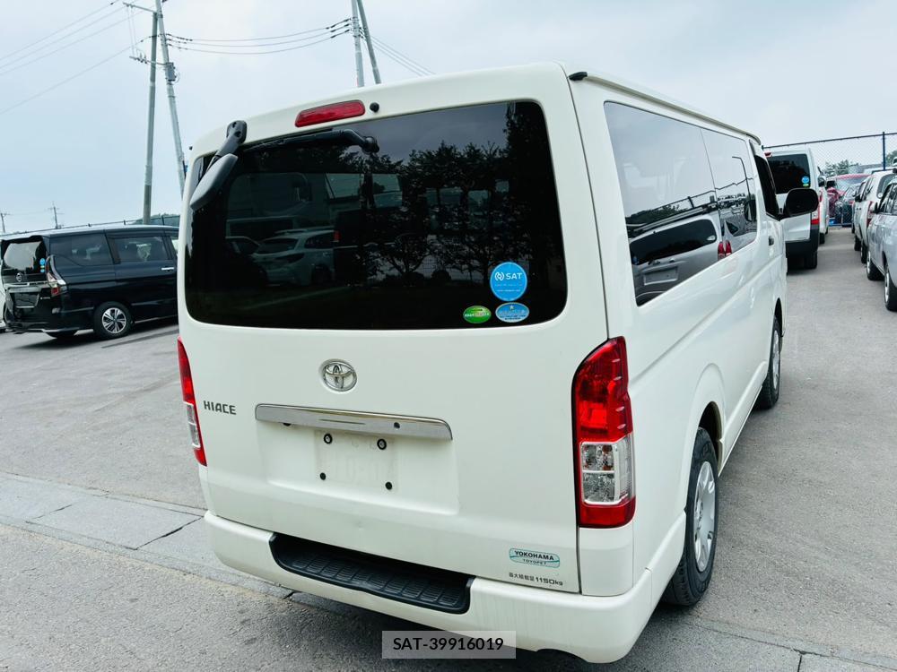 Toyota HIACE VAN 2019-06 8031327-4