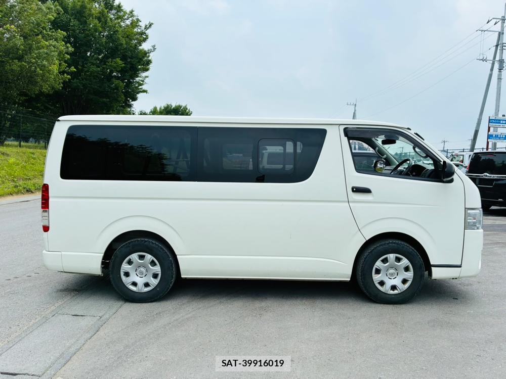 Toyota HIACE VAN 2019-06 8031327-5