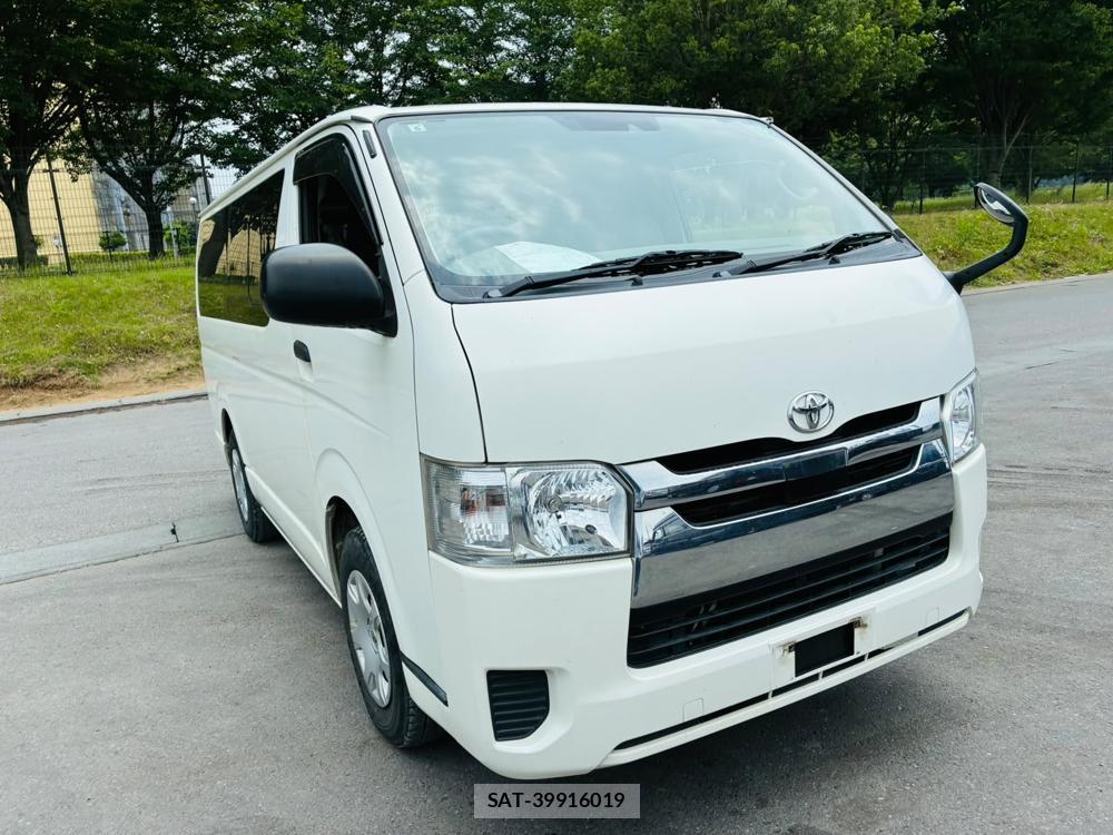 Toyota HIACE VAN 2019-06 8031327-6