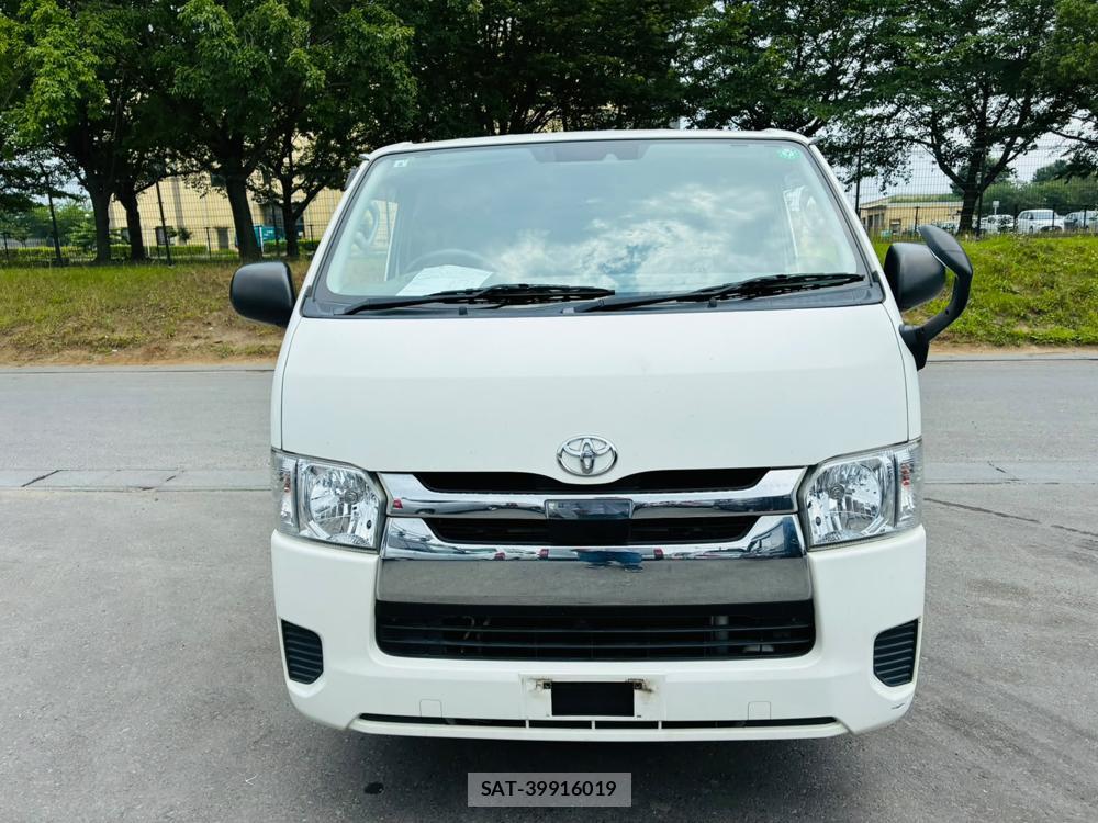 Toyota HIACE VAN 2019-06 8031327-7