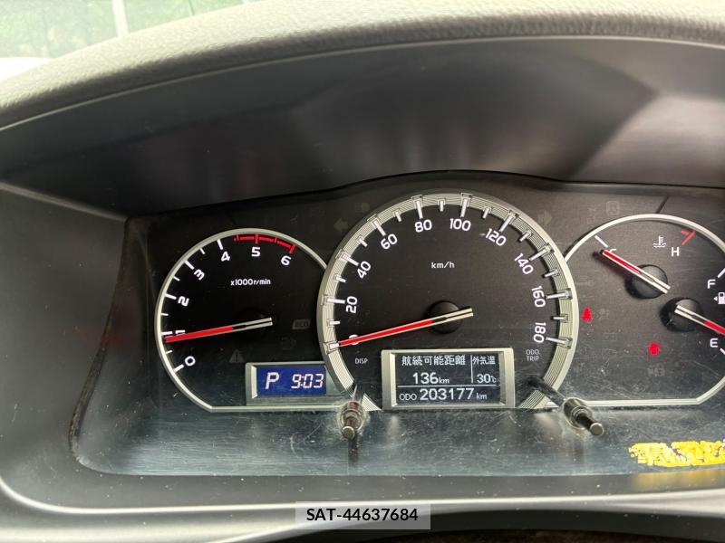 Toyota HIACE VAN 2019-02 8023939-14
