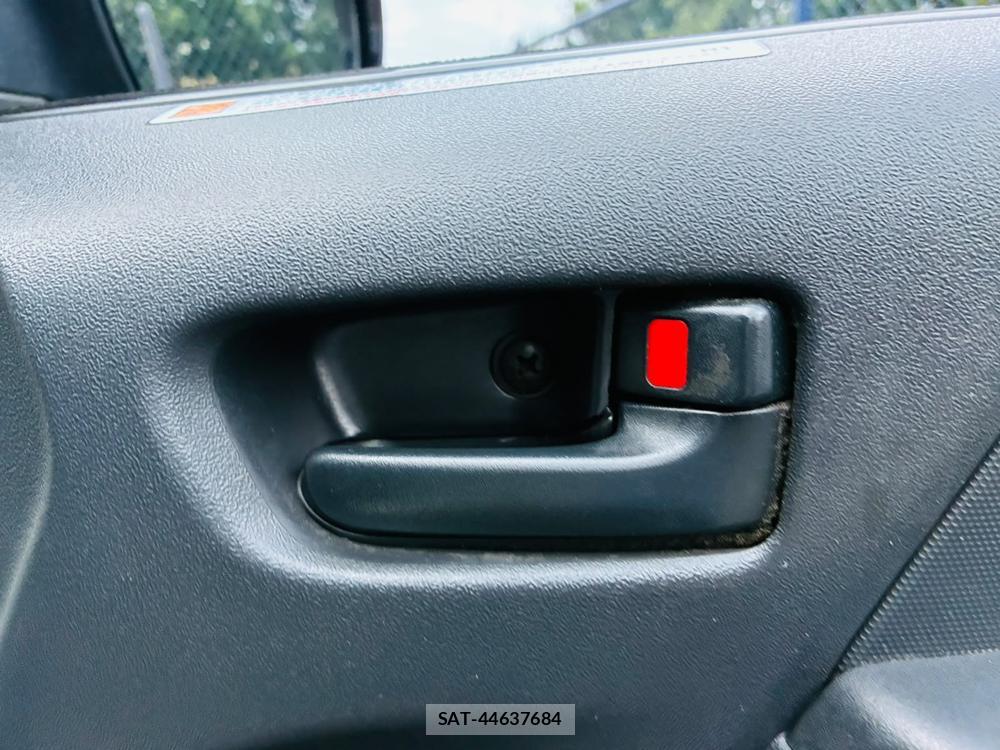Toyota HIACE VAN 2019-02 8023939-19