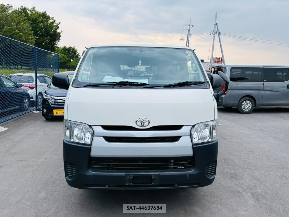 Toyota HIACE VAN 2019-02 8023939-7
