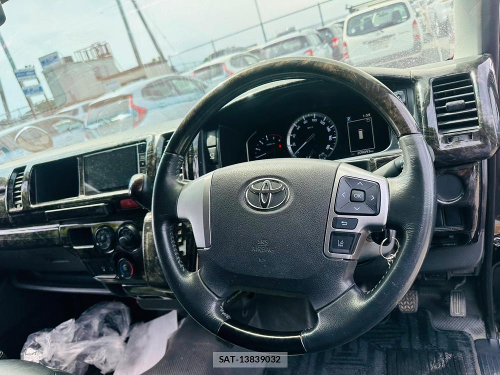 Toyota HIACE VAN 2020 6983499-13