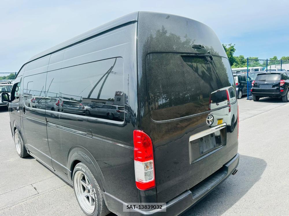 Toyota HIACE VAN 2020 6983499-2