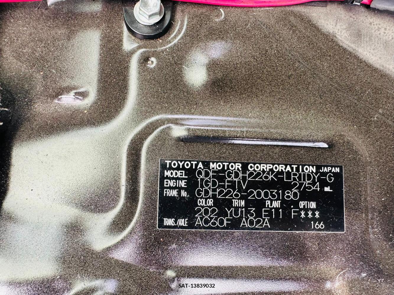 Toyota HIACE VAN 2020 6983499-33
