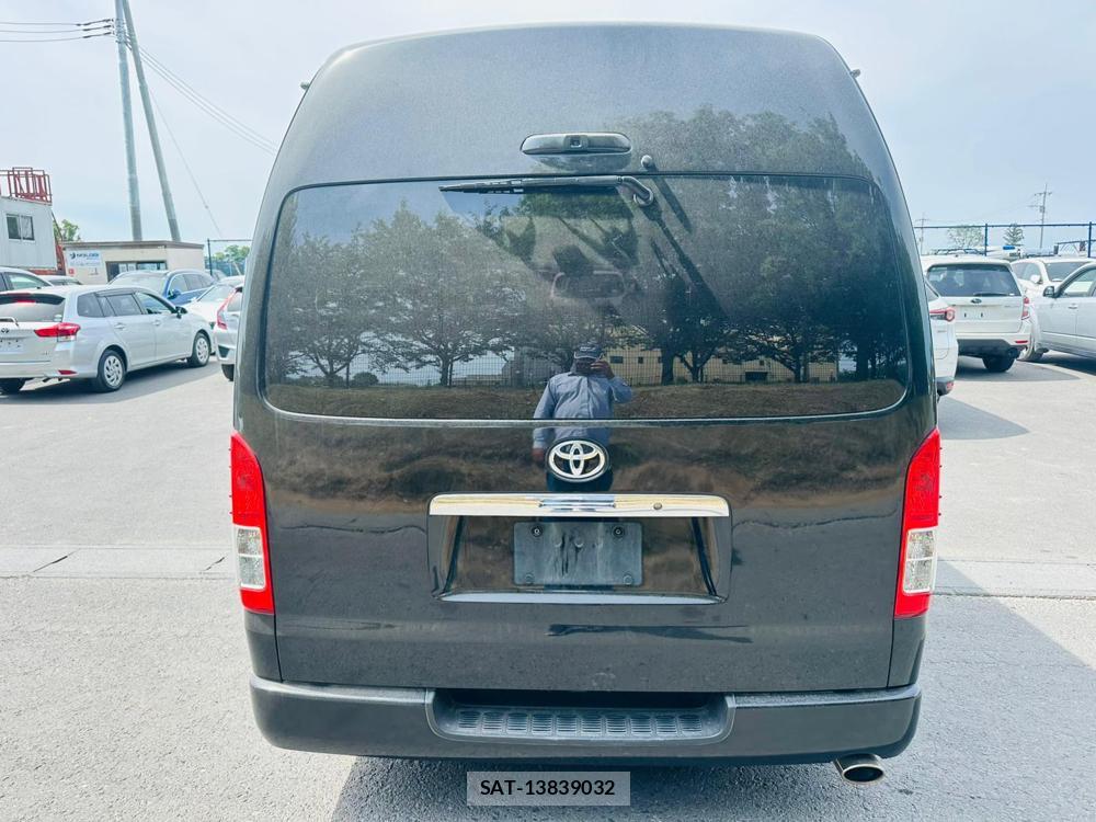 Toyota HIACE VAN 2020 6983499-3